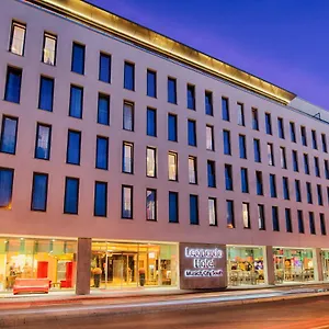 Leonardo South Hotel